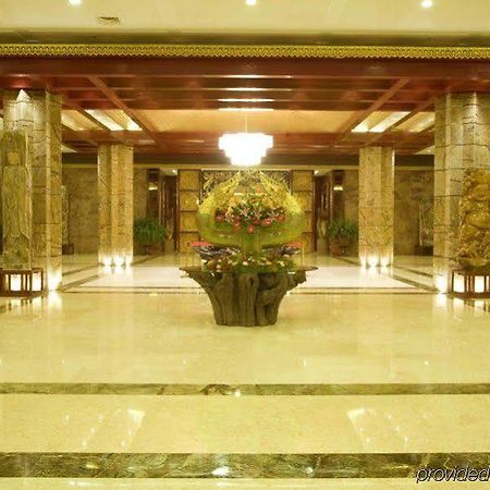 Golden Zone Hotel Jinghong Wnętrze zdjęcie
